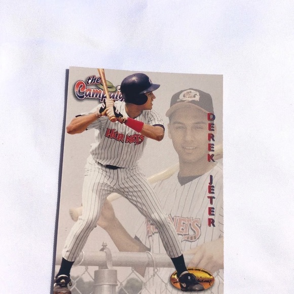 1994 Derek Jeter in his Hornets Jersey Card by the Ted Williams Card Company. - Picture 10 of 12
